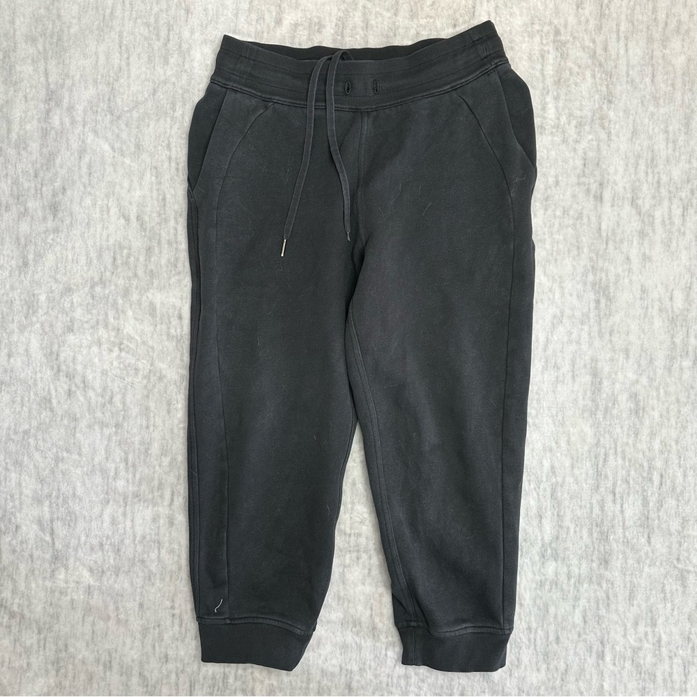 Lululemon Scuba High-Rise Cropped Jogger